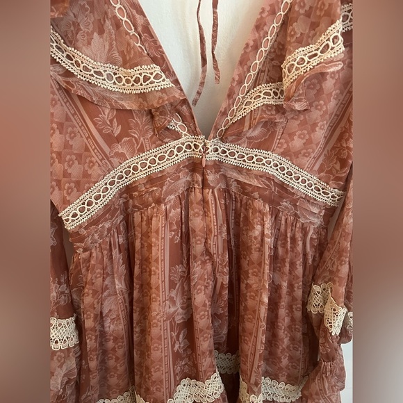 ASOS lace insert mini dress ruffle detail
& button through- pink floral size 14 - Picture 8 of 13